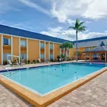 Quality Inn & Suites Heritage Park