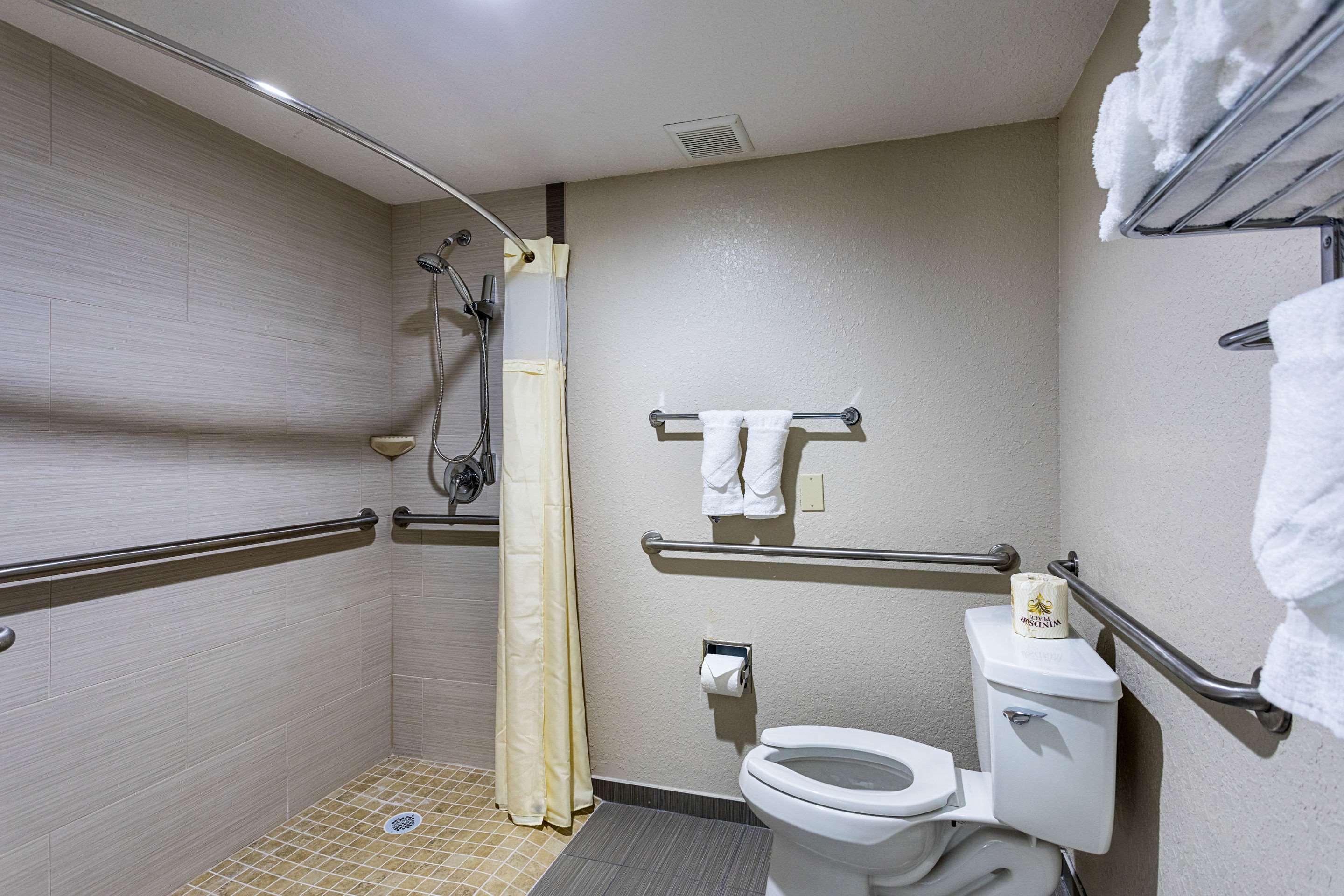 Quality & Heritage Park Hotel 2*
