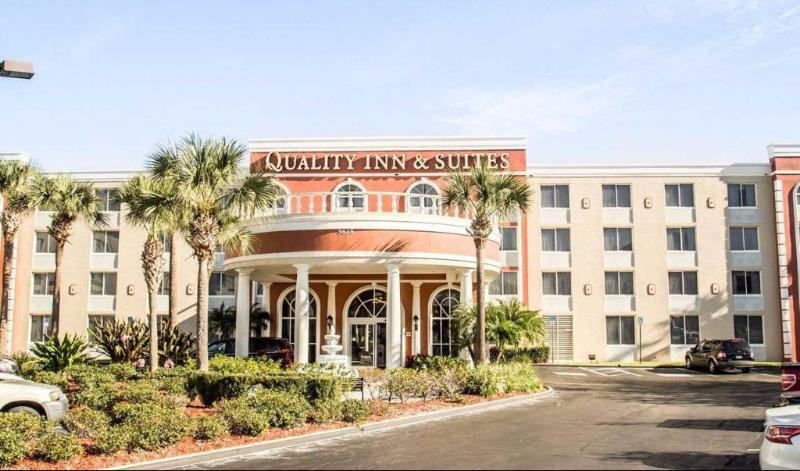 Quality & Heritage Park Hotel 2*
